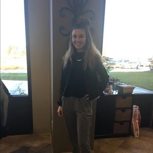 Meet your Posher, Gabrielle